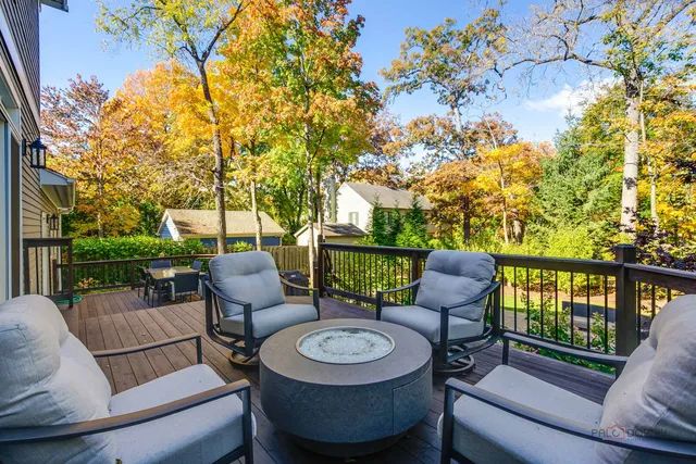 $1,749,000 | 216 East Sheridan Place, Lake Bluff, IL 60044