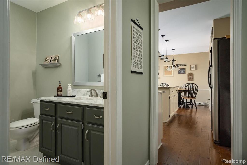 1644 Devonwood Drive Rochester Hills, MI 48306 - Photo 10 of 56