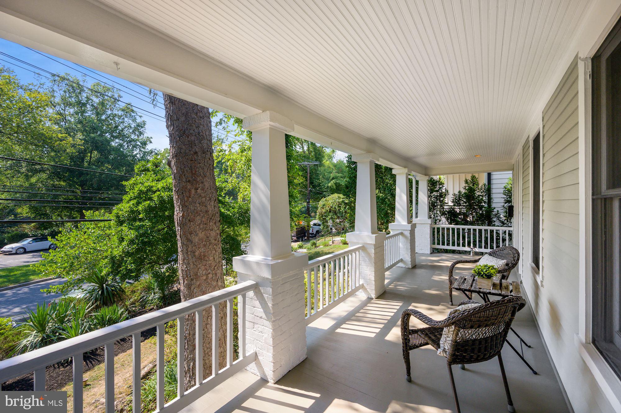 4889 MacArthur Boulevard Northwest Washington, DC 20007 - Photo 2 of 38