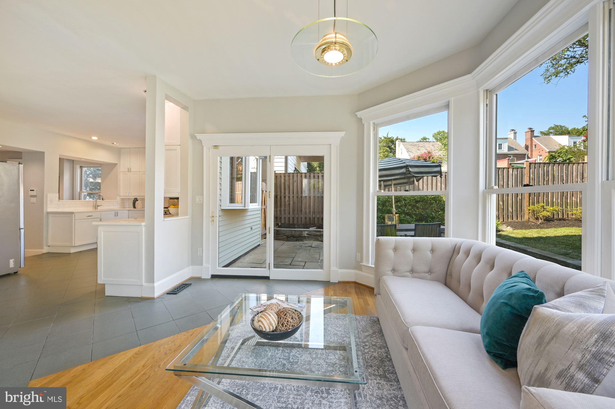 4889 MacArthur Boulevard Northwest Washington, DC 20007 - Photo 12 of 38