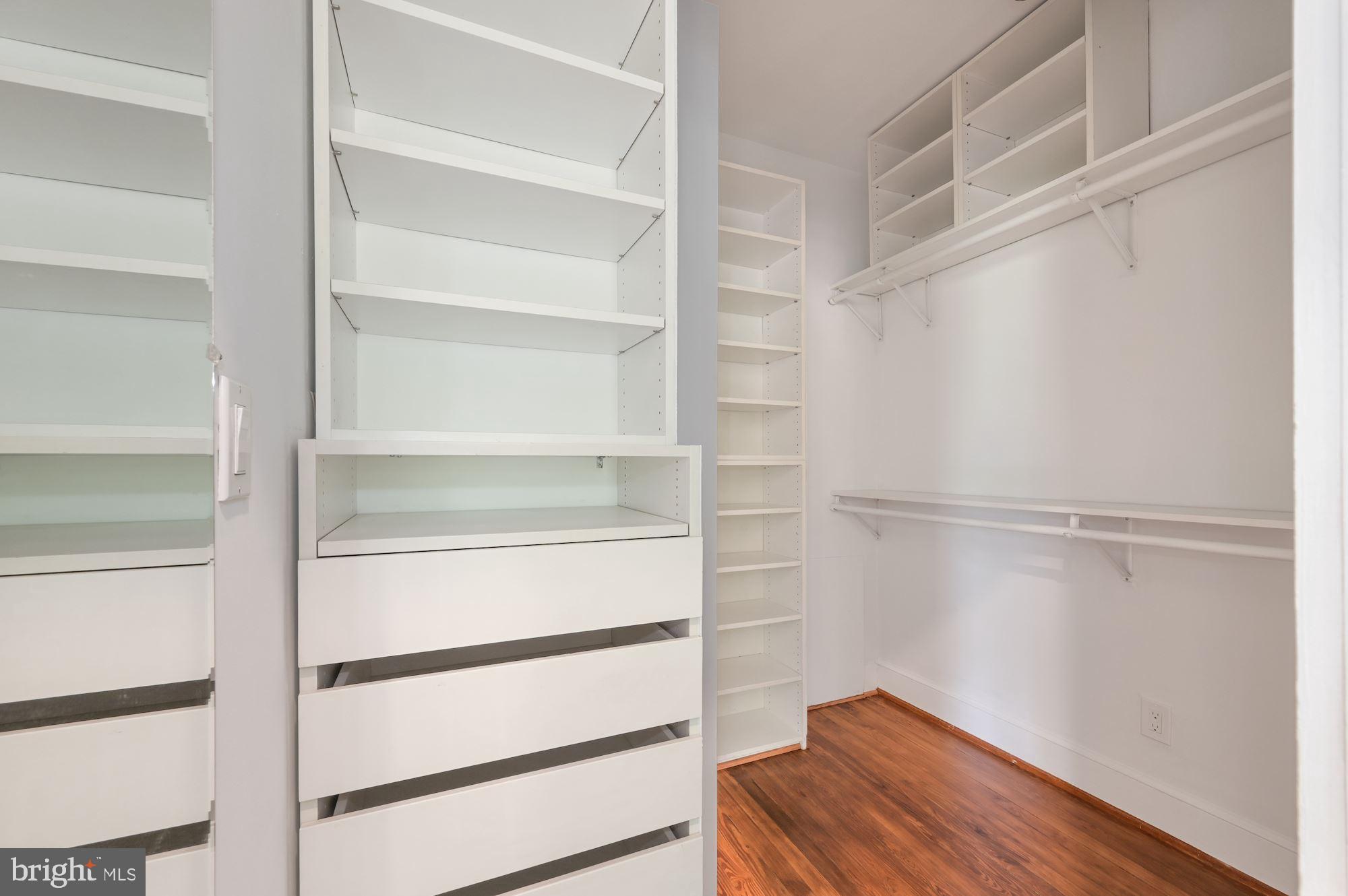 4889 MacArthur Boulevard Northwest Washington, DC 20007 - Photo 19 of 38