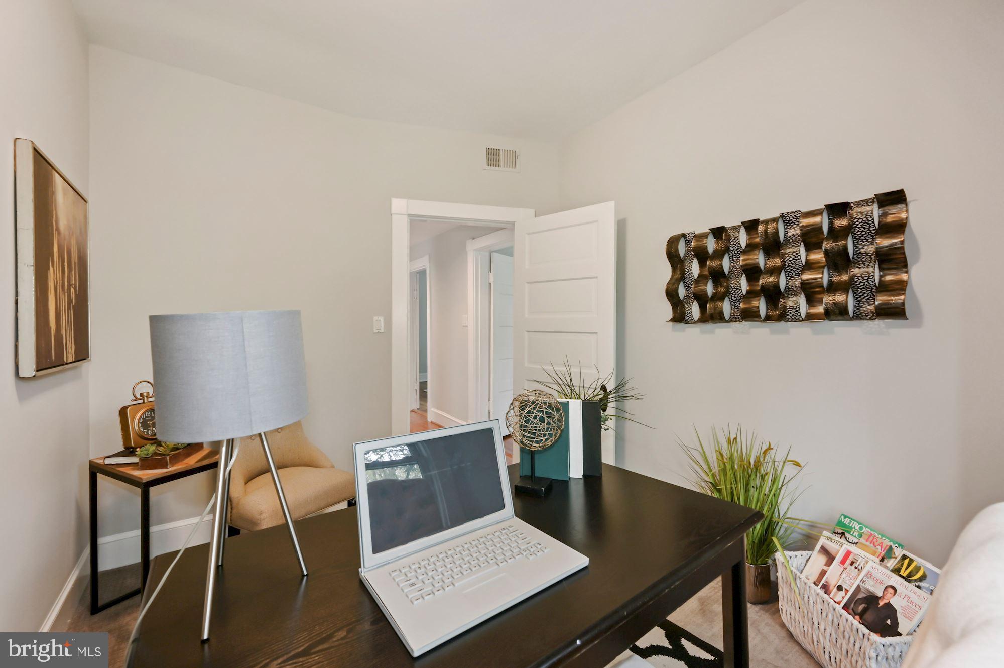 4889 MacArthur Boulevard Northwest Washington, DC 20007 - Photo 23 of 38