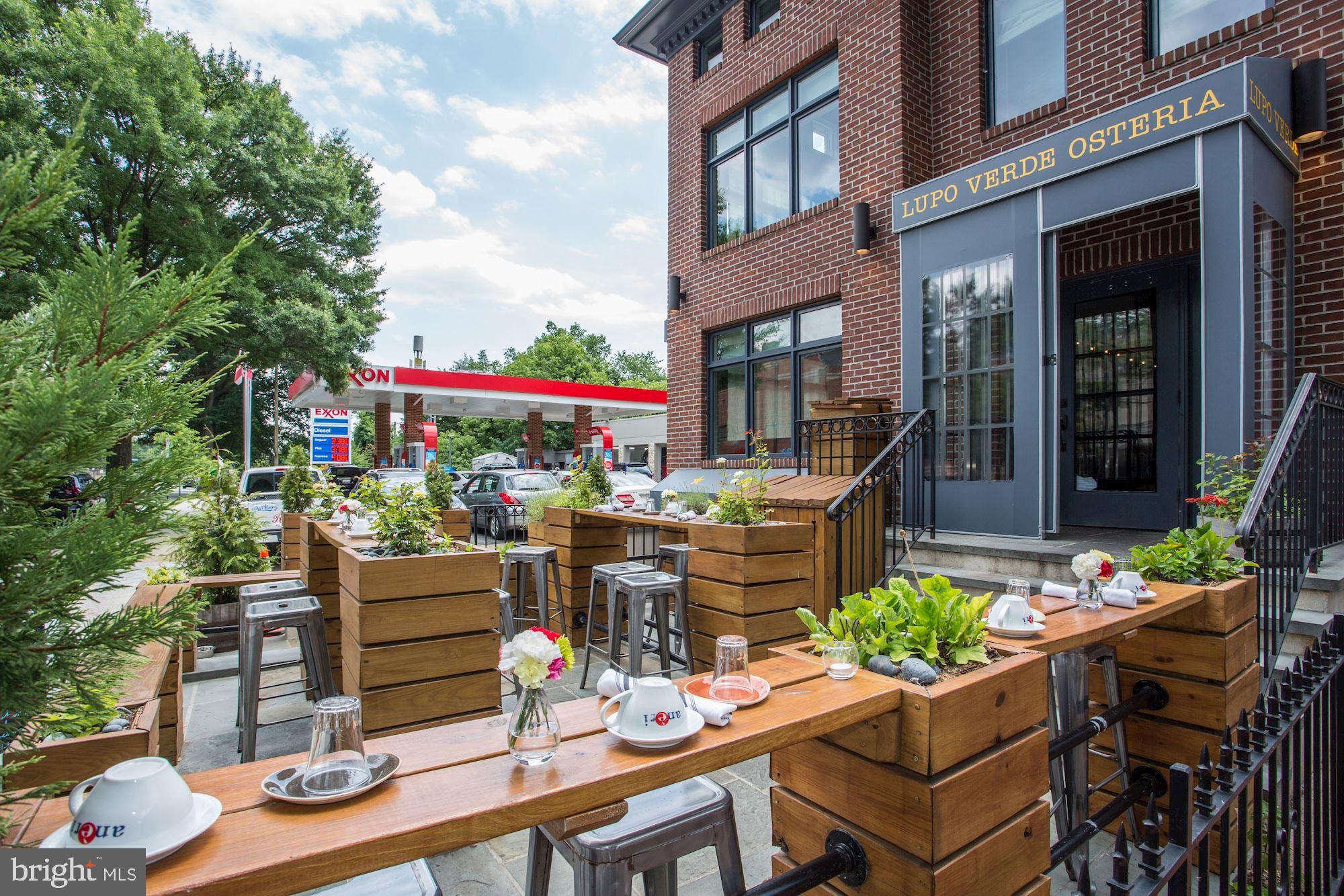 4889 MacArthur Boulevard Northwest Washington, DC 20007 - Photo 37 of 38