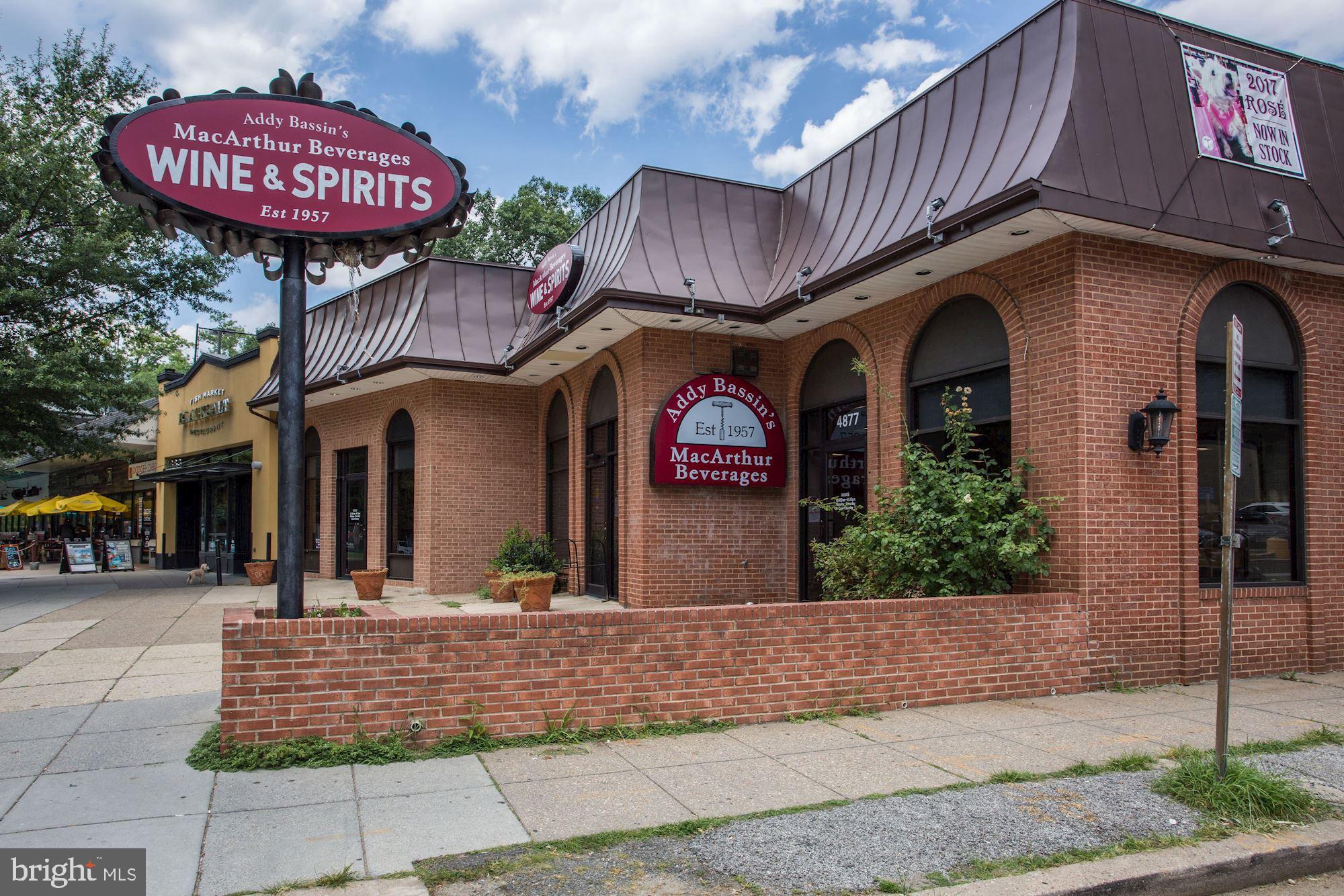 4889 MacArthur Boulevard Northwest Washington, DC 20007 - Photo 38 of 38