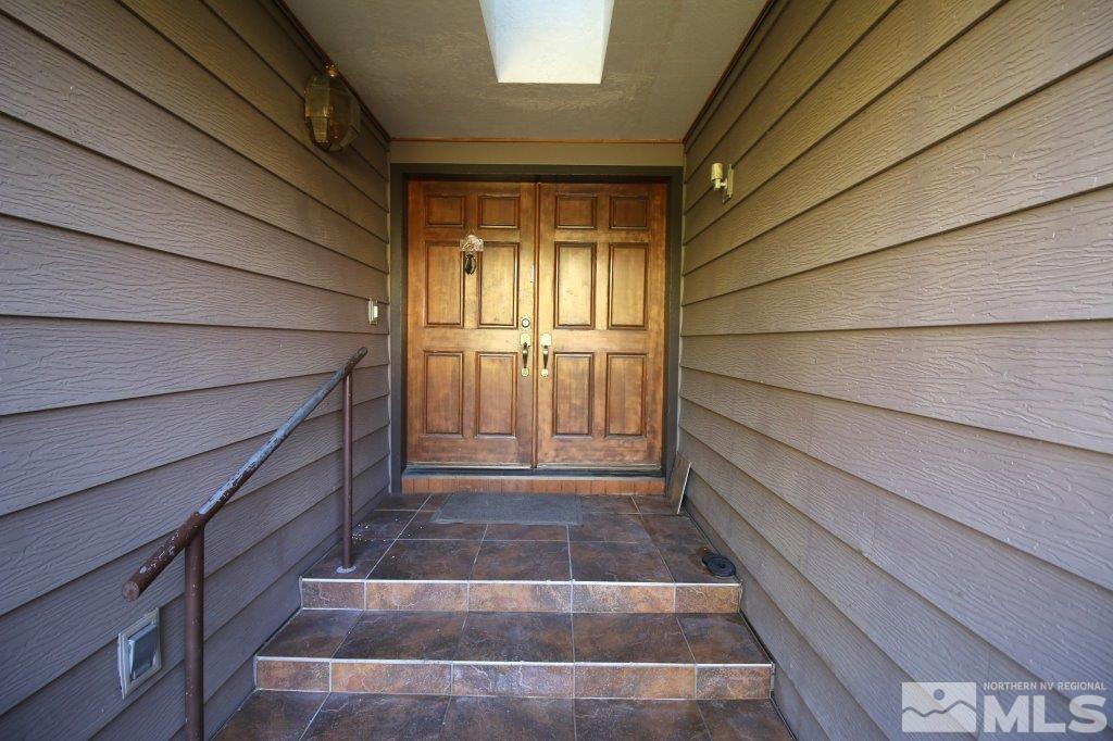 7800 Tamra Drive Reno, NV 89506 - Photo 4 of 32 Photo 4