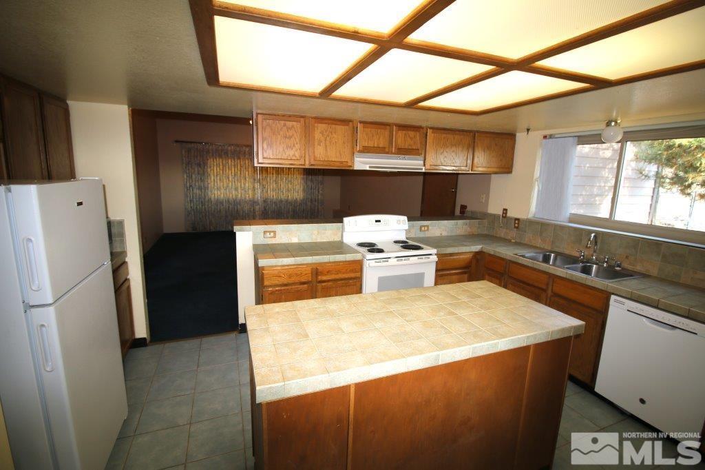 7800 Tamra Drive Reno, NV 89506 - Photo 6 of 32 Photo 6