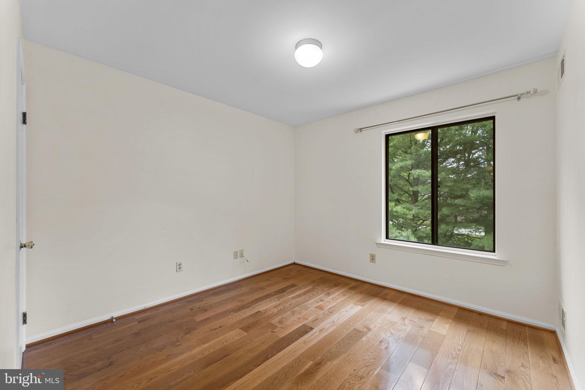 10 Elan Lane Chesterbrook, PA 19087 - Photo 26 of 39 Bedroom #3