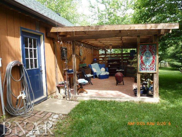 19453 Rainbow Road Weldon, IL 61882 - Photo 5 of 29