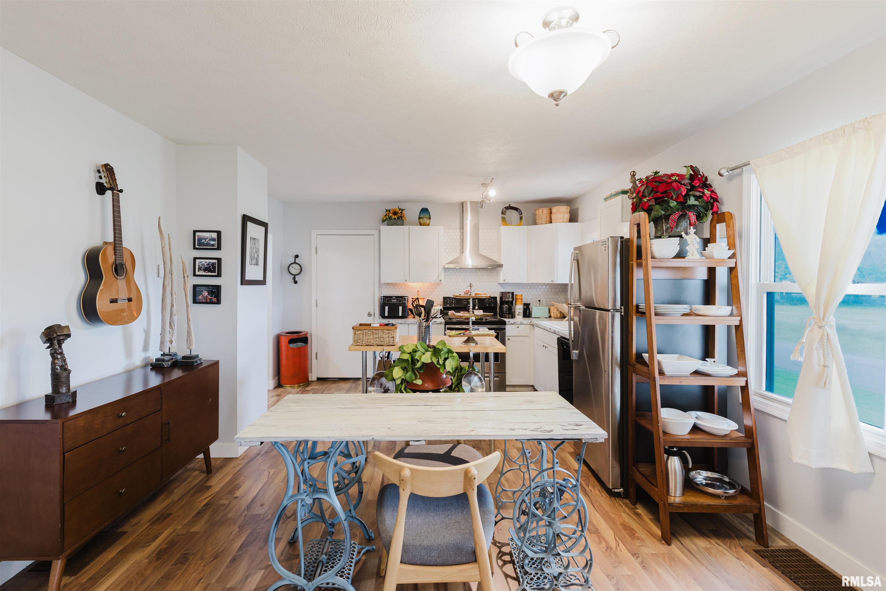 220 South 8th Street Herrin, IL 62948 - Photo 11 of 42 Gallery Image 11