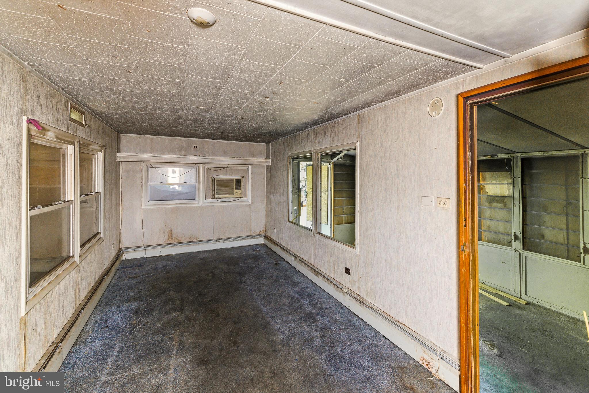 225 Robin Road Millville, NJ 08332 - Photo 6 of 9