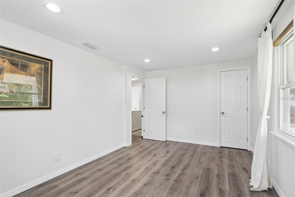 8043 124th Street North Seminole, FL 33772 - Photo 37 of 68 a view of an empty room