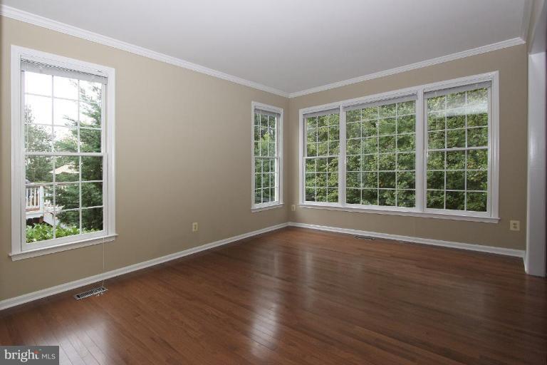 1202 Night Star Court Reston, VA 20194 - Photo 19 of 30 Living Room