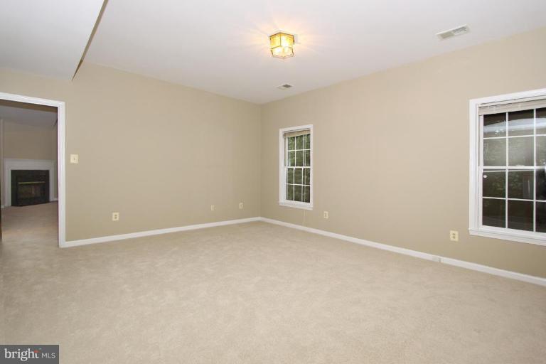 1202 Night Star Court Reston, VA 20194 - Photo 20 of 30 Bedroom #5