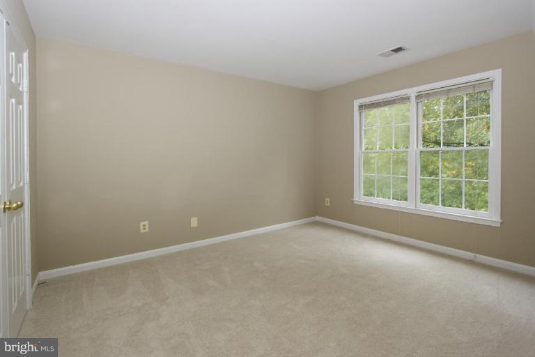 1202 Night Star Court Reston, VA 20194 - Photo 5 of 30 Bedroom #3