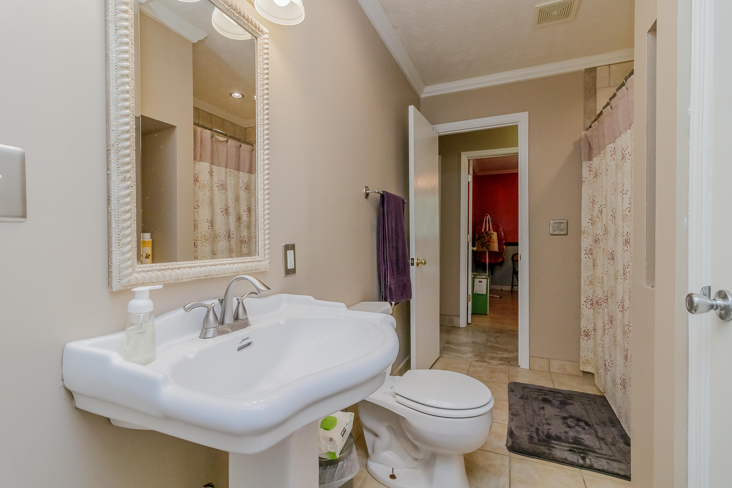 239 West Rogers Road LaFayette, GA 30728 - Photo 35 of 50 Hall Bathroom