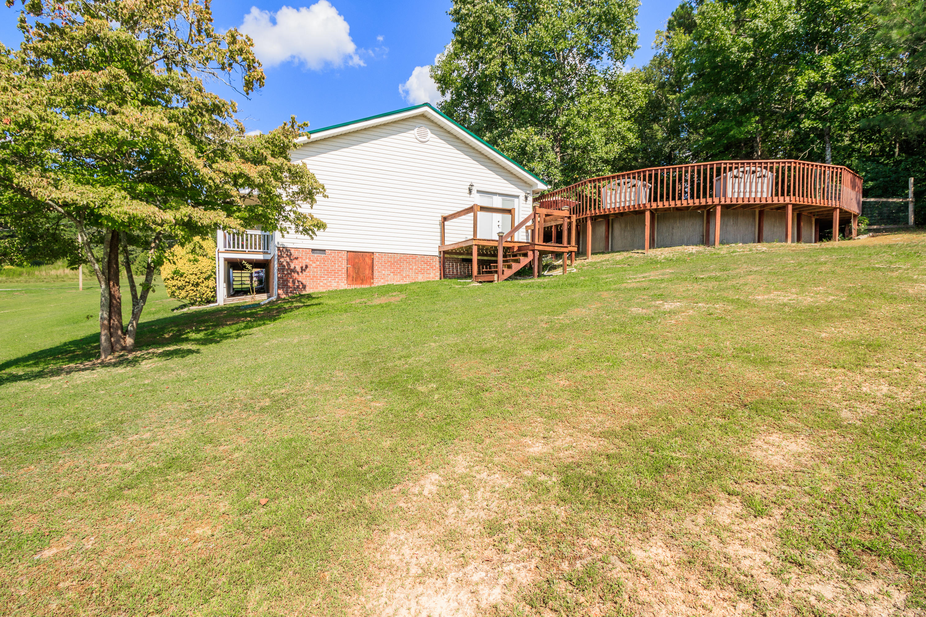 239 West Rogers Road LaFayette, GA 30728 - Photo 48 of 50 Side of House