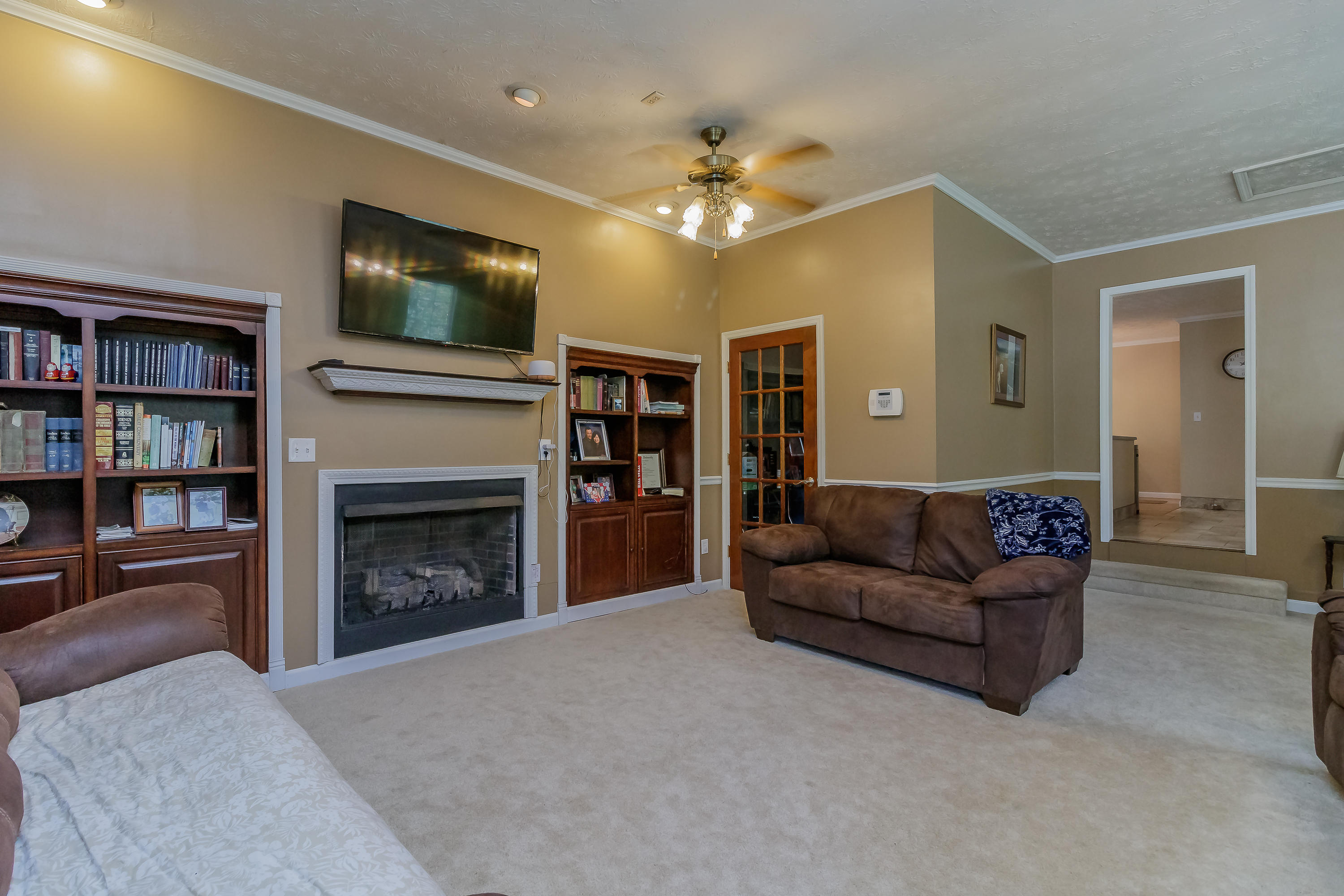 239 West Rogers Road LaFayette, GA 30728 - Photo 10 of 50 Living Room