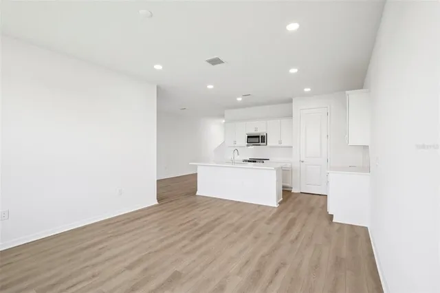 $399,990 | 31451 Spanish Msn Road, San Antonio, FL 33576