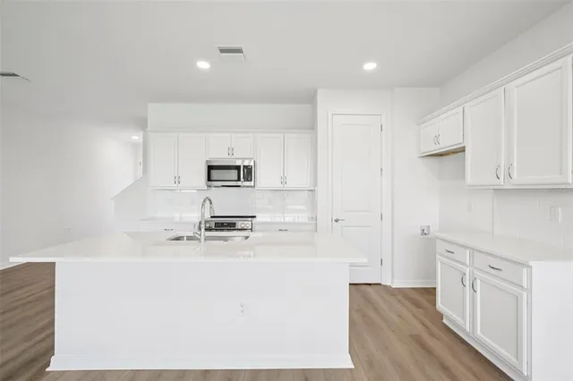 $399,990 | 31451 Spanish Msn Road, San Antonio, FL 33576