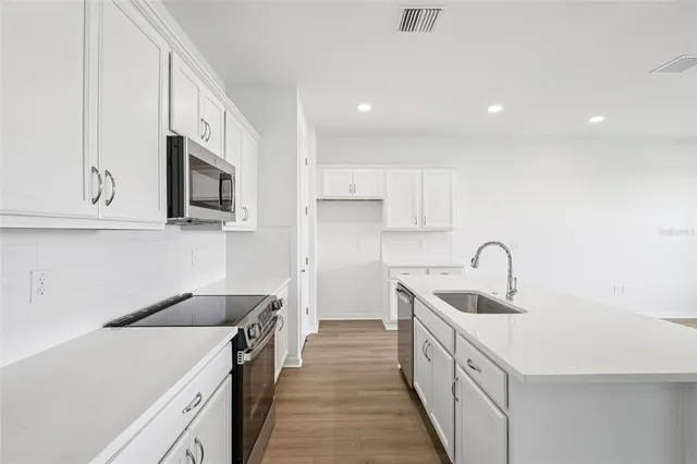 $399,990 | 31451 Spanish Msn Road, San Antonio, FL 33576