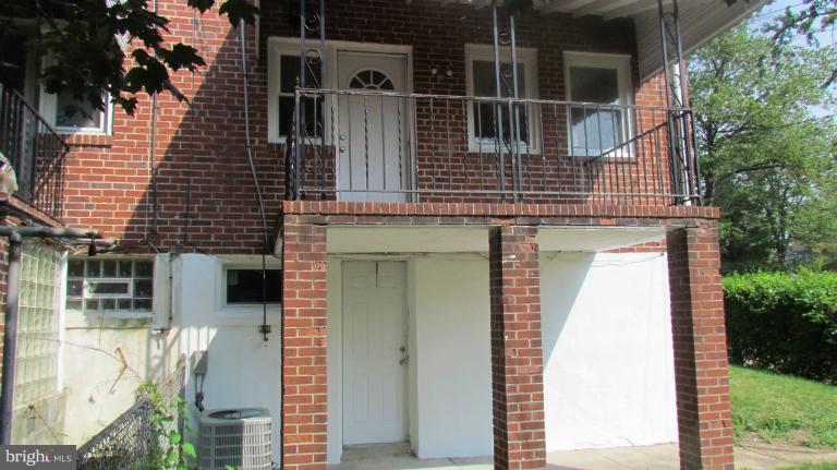 5925 Yorkwood Road Baltimore, MD 21239 - Photo 5 of 18 Exterior (Rear)