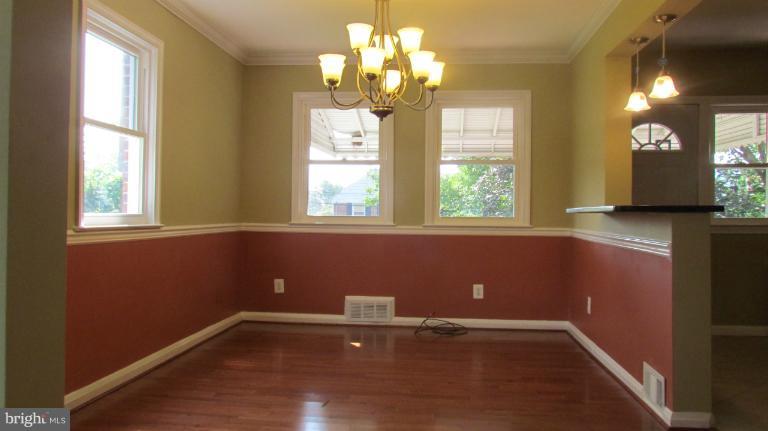 5925 Yorkwood Road Baltimore, MD 21239 - Photo 6 of 18 Dining Room