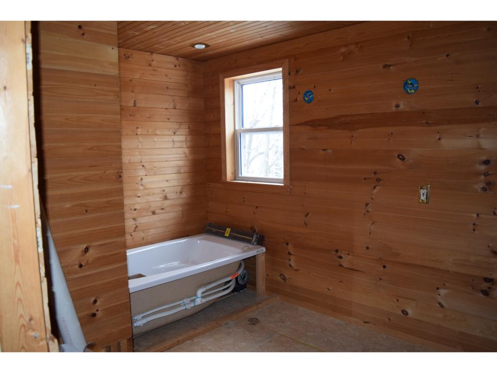 328 Old Hollow Road Ferrisburgh, VT 05473 - Photo 9 of 16 Gallery Image 9