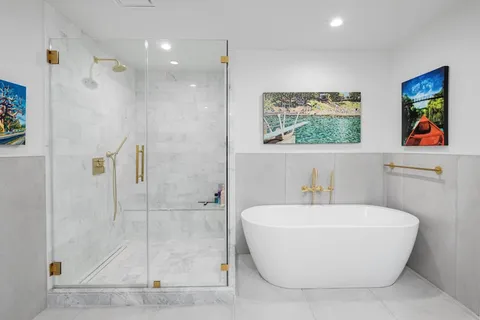 $1,599,000 | 70 Rainey Street, Unit 1306, Austin, TX 78701