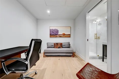 $1,599,000 | 70 Rainey Street, Unit 1306, Austin, TX 78701