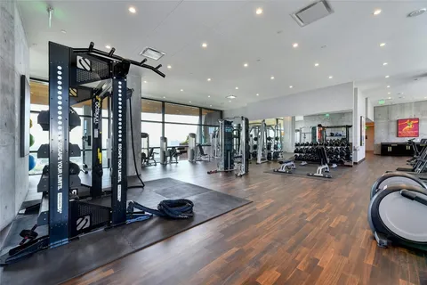 $1,599,000 | 70 Rainey Street, Unit 1306, Austin, TX 78701