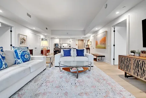 $1,599,000 | 70 Rainey Street, Unit 1306, Austin, TX 78701