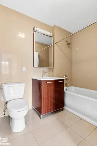 $750,000 | 33-30 61st Street, Unit 306 | Woodside