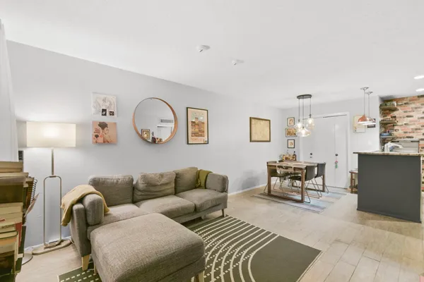 $129,900 | 3224 Timmons Lane, Unit 127, Houston, TX 77027