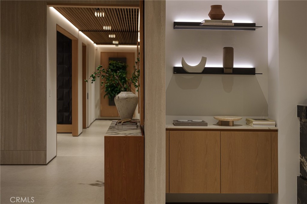 3187 Oakdell Road Studio City, CA 91604 - Photo 15 of 63 a view of cabinets