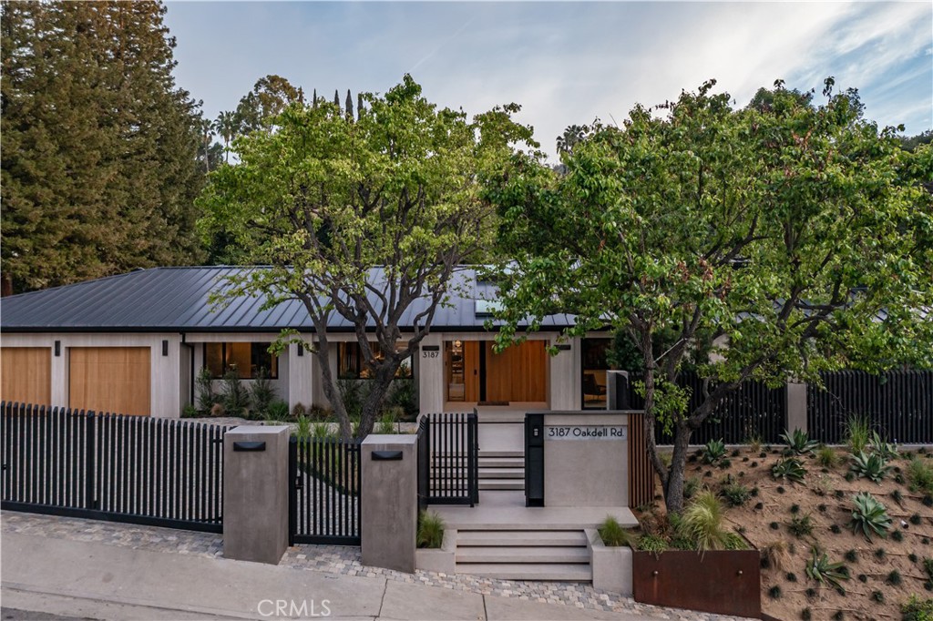 3187 Oakdell Road Studio City, CA 91604 - Photo 62 of 63 front view of a house with a tree