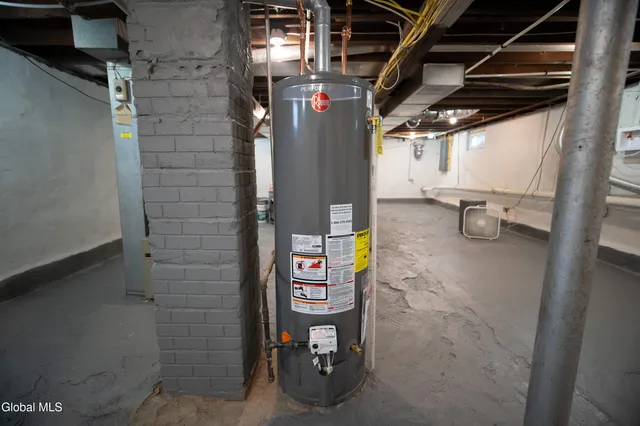 $284,999 | 451 Summer Street, Rotterdam, NY 12306