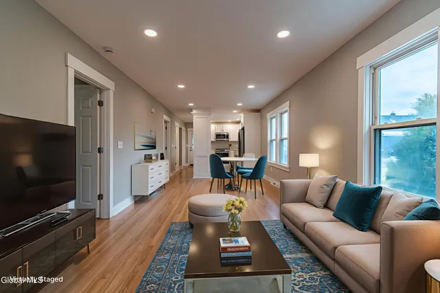 $284,999 | 451 Summer Street, Rotterdam, NY 12306