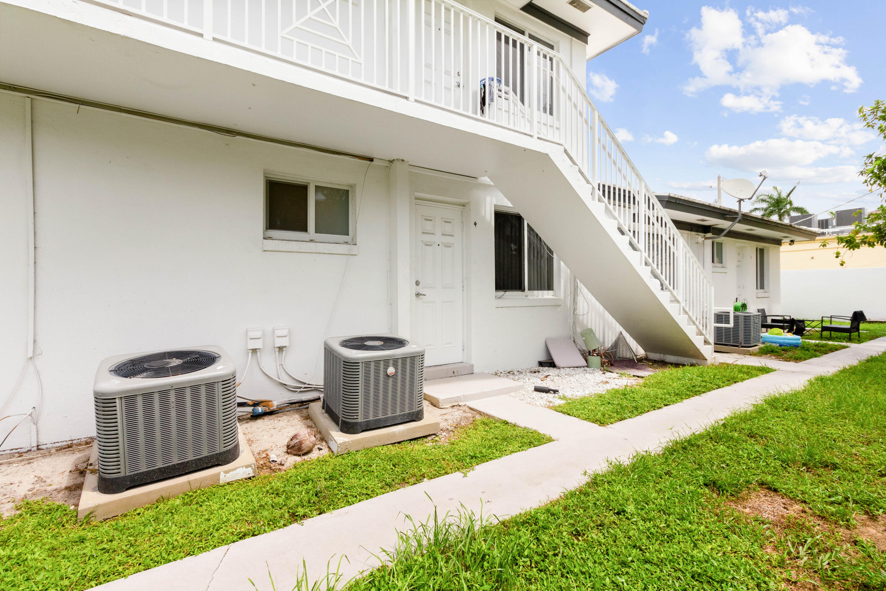 330 West Camino Real, Unit 4 Boca Raton, FL 33432 - Photo 18 of 19 330WCAMINOREALUNIT4-14
