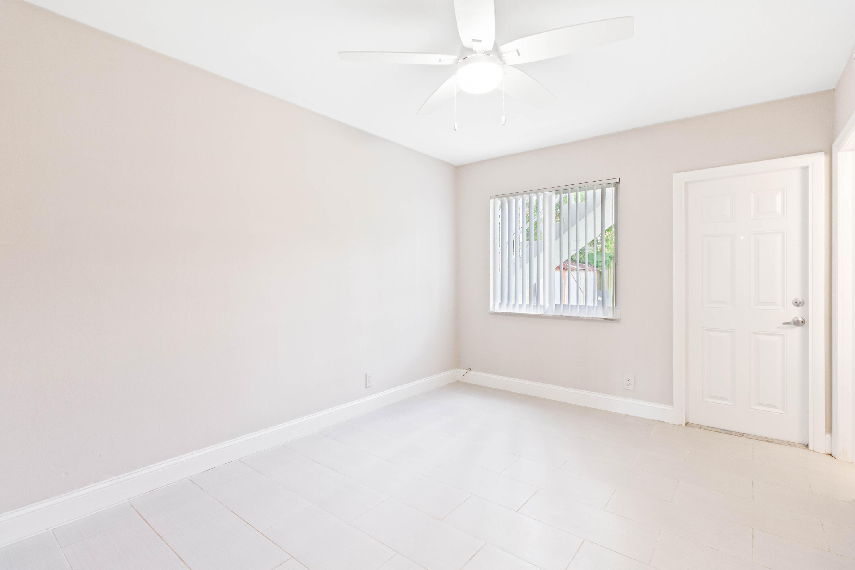 330 West Camino Real, Unit 4 Boca Raton, FL 33432 - Photo 9 of 19 330WCAMINOREALUNIT4-9