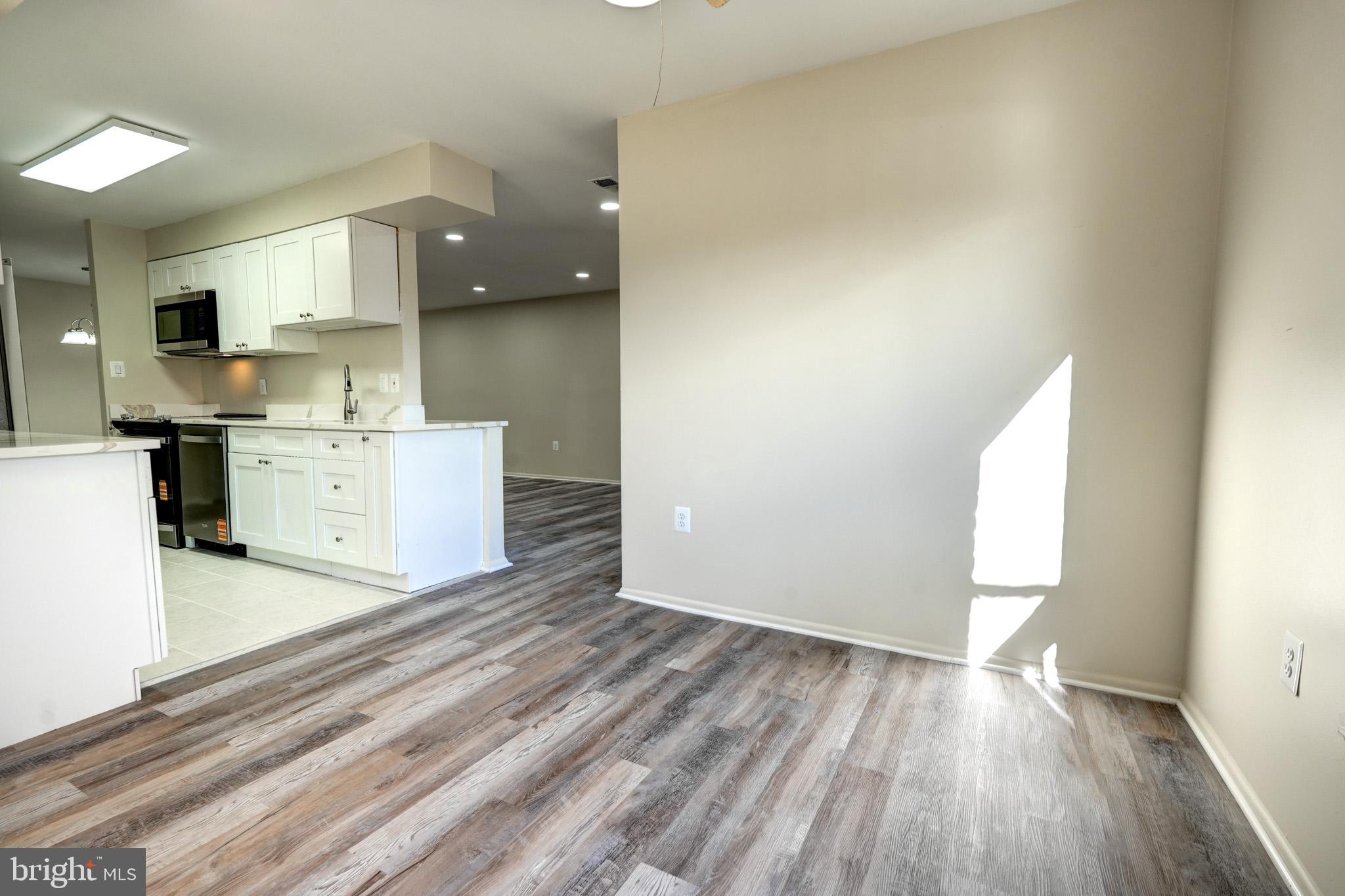 415 Christopher Avenue, Unit 11 Gaithersburg, MD 20879 - Photo 18 of 36