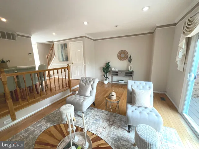 $2,800 | 1027 Travis Lane, Gaithersburg, MD 20879