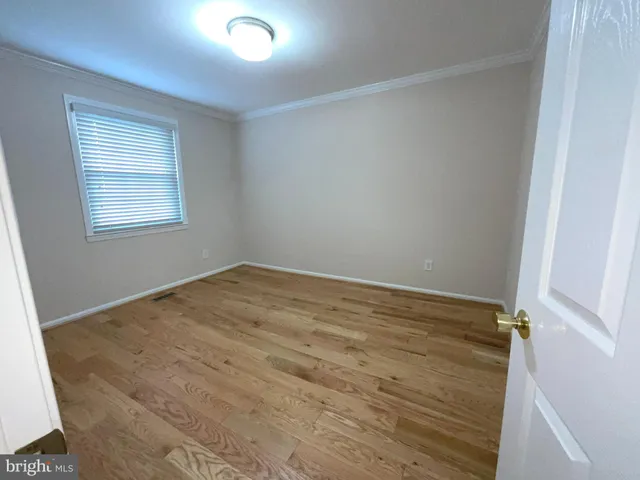 $2,800 | 1027 Travis Lane, Gaithersburg, MD 20879