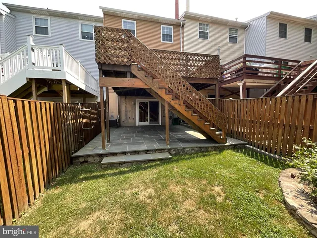 $2,800 | 1027 Travis Lane, Gaithersburg, MD 20879