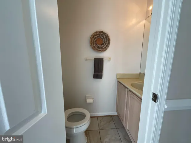 $2,800 | 1027 Travis Lane, Gaithersburg, MD 20879