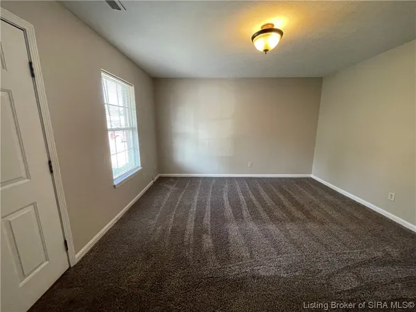 $1,195 | 4226 Grant Line Road, New Albany, IN 47150