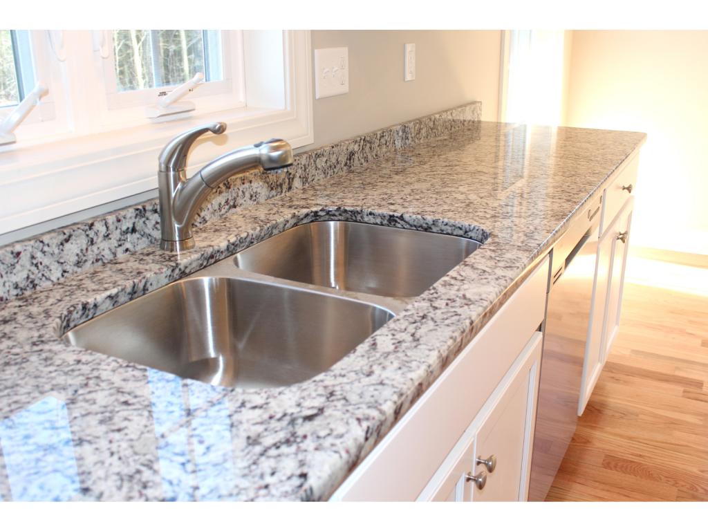 20 Isaac Foss Road Chester, NH 03036 - Photo 4 of 27