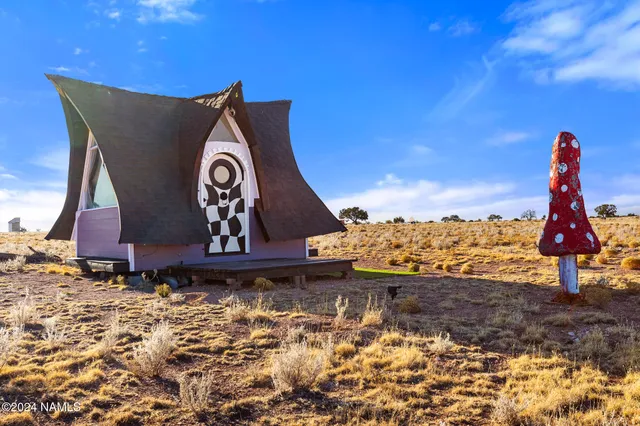 a view of outdoor space yard and mountain