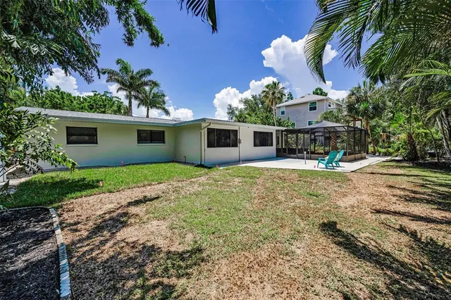 $629,900 | 112 Peterson Lane, Palm Harbor, FL 34683