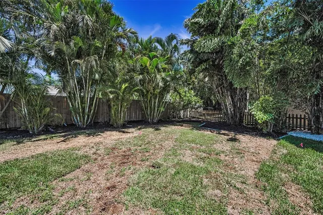$629,900 | 112 Peterson Lane, Palm Harbor, FL 34683