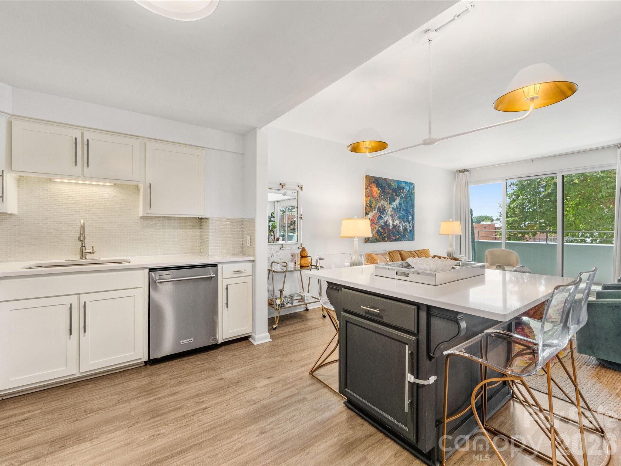 1300 Reece Road, Unit 200 Charlotte, NC 28209 - Photo 14 of 42